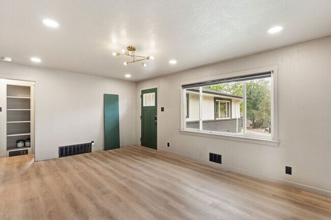 Foto del edificio - 405 Wilhelmia Ave