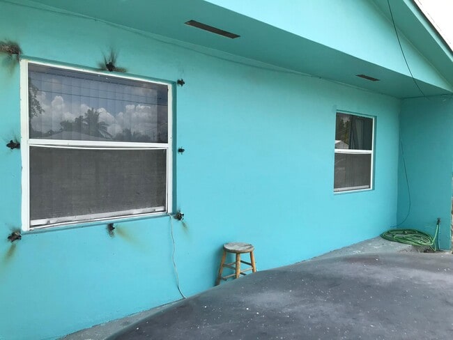 Foto del edificio - 3138 NW 29th St
