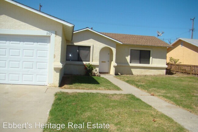 Foto del edificio - 3 br, 2 bath House - 909 W Nectarine