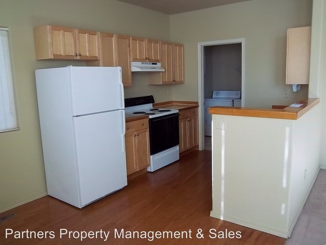 Building Photo - 919 NW Portland Ave