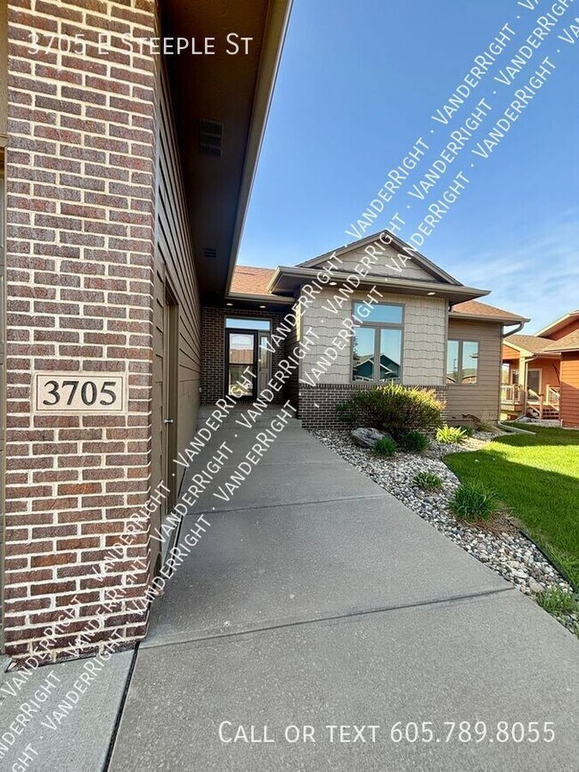 Foto del edificio - 3705 E Steeple St