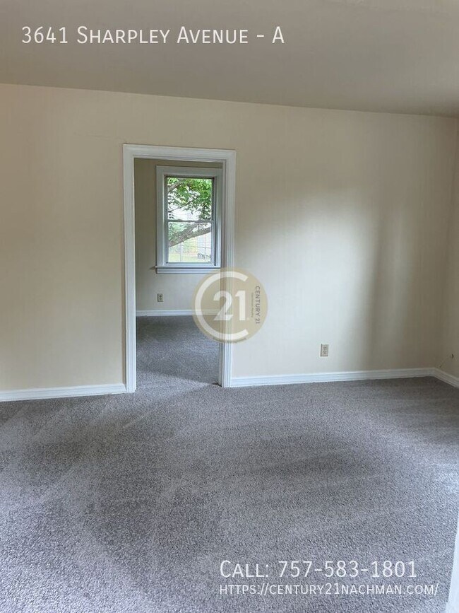 Building Photo - 3641 Sharpley Ave