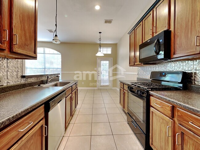 Building Photo - 508 Oakdale Court