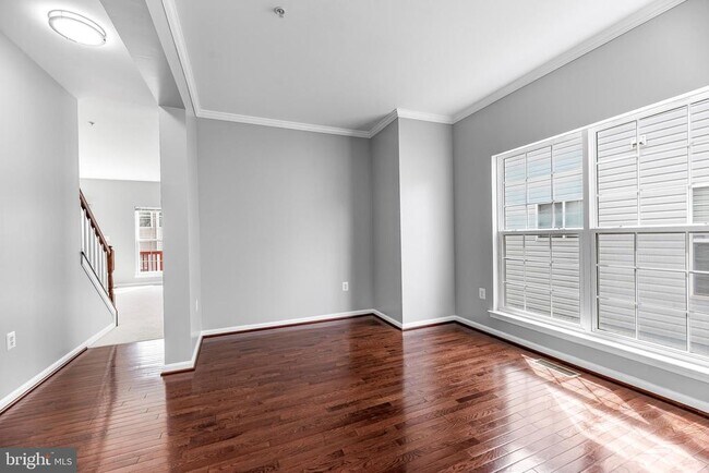 Building Photo - 15626 Chadsey la