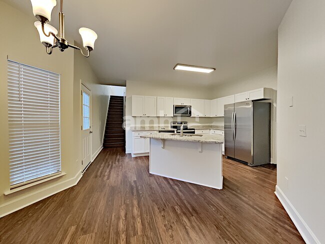 Building Photo - 1803 Azure Way