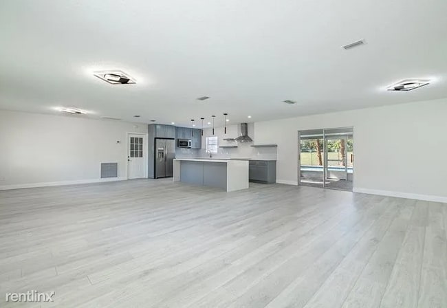 Building Photo - 4 br, 2 bath House - 2820 Springdell Circl...