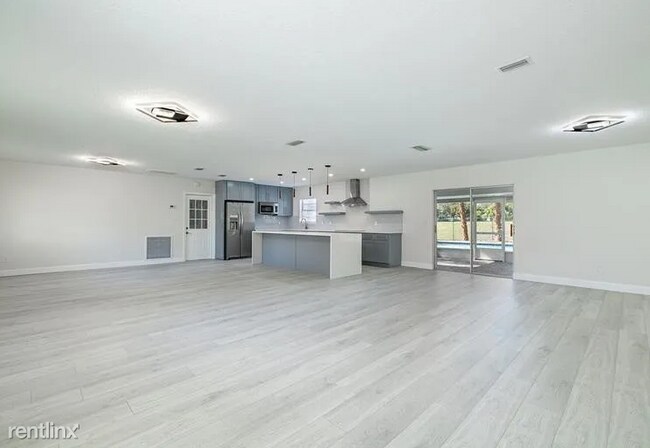 Foto del edificio - 4 br, 2 bath House - 2820 Springdell Circl...