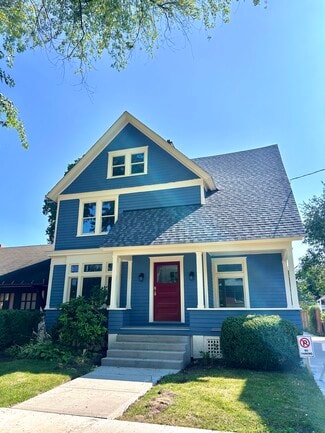 Building Photo - 621 Cherry St