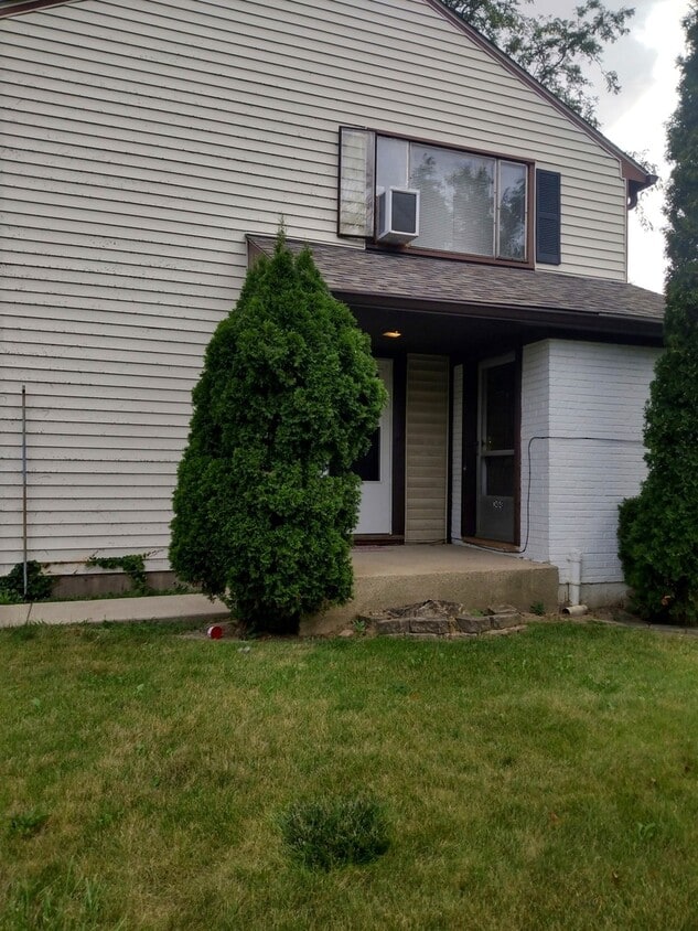 Primary Photo - 3484 Western Ave