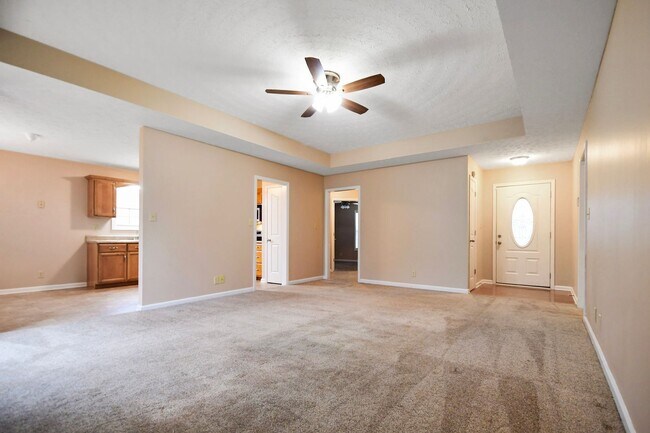 Foto del edificio - Pet Friendly Three Bedroom!