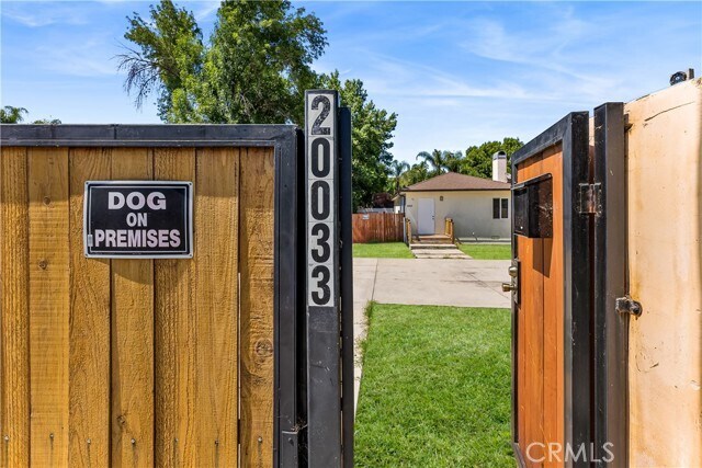 Foto del edificio - 20033 Martha St