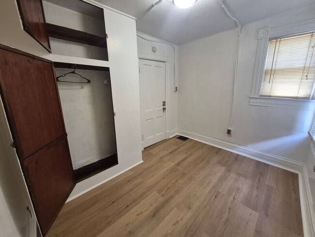Foto del edificio - 427-431 E. Bijou St.