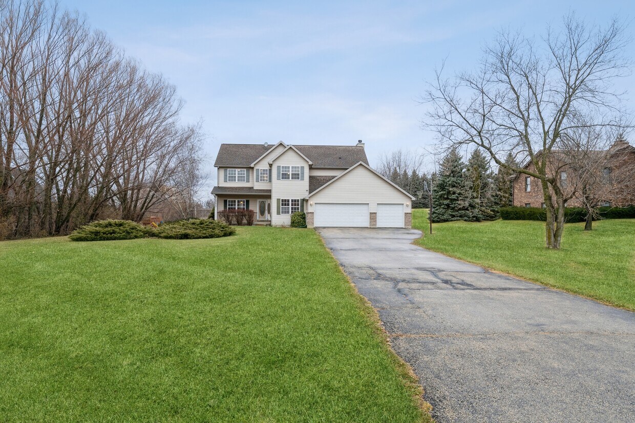 39923 Mauser Dr, Wadsworth, IL 60083 House Rental in Wadsworth, IL