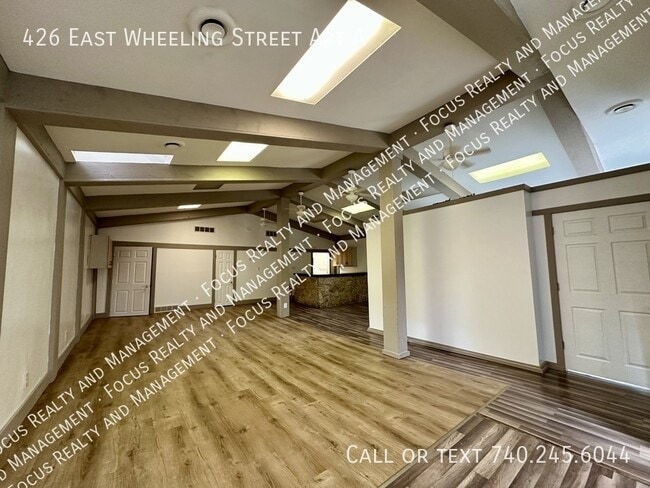 Foto del edificio - 426 E Wheeling St