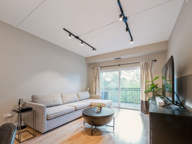 Foto del edificio - 4311 N Sheridan Rd