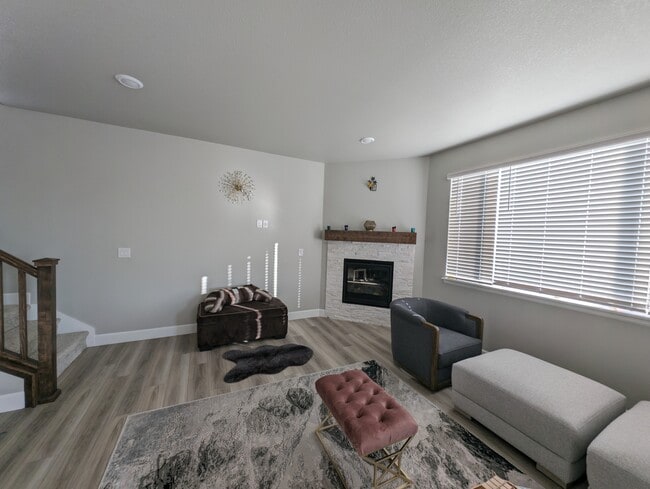 Building Photo - 3956 Red Valley Cir