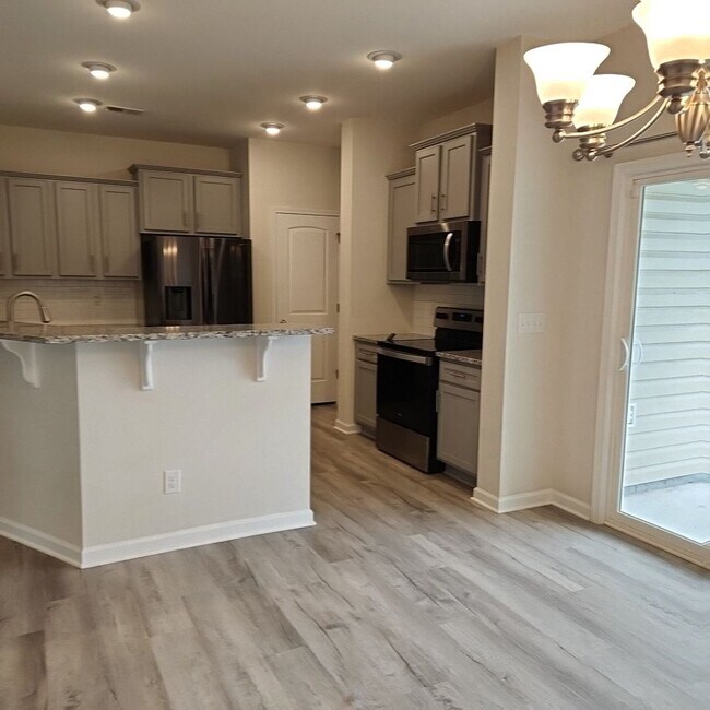 Foto del edificio - Four Bedroom Home, Long Term Rental - Conway, SC