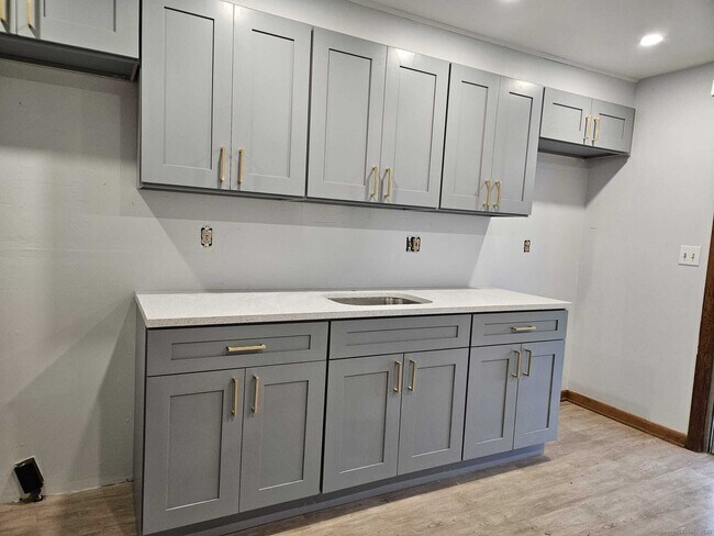 Foto del edificio - 387 Bucks Hl Rd