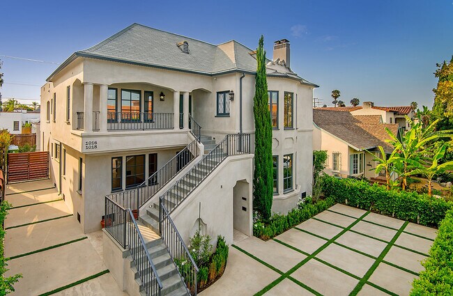 Foto del edificio - 1018 S Stanley Ave