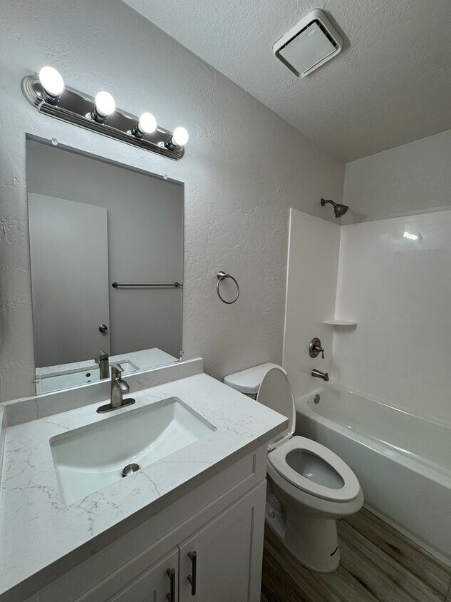 Photo - 738 W Pepper Pl