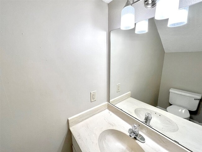 Building Photo - 1247 Dallas Dr