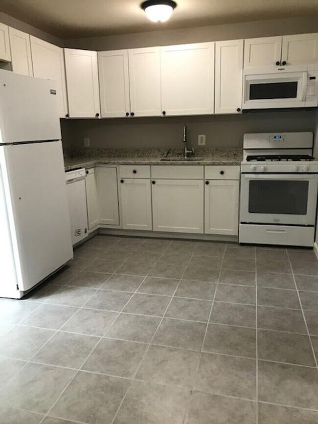 Foto del edificio - 13323 Kerrydale Rd