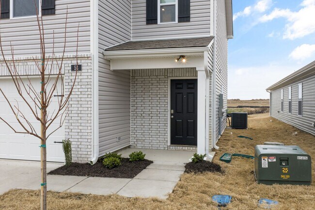 Foto del edificio - NEW CONTSTUCTION 4 bedroom, 2.5 bath home in Byhalia