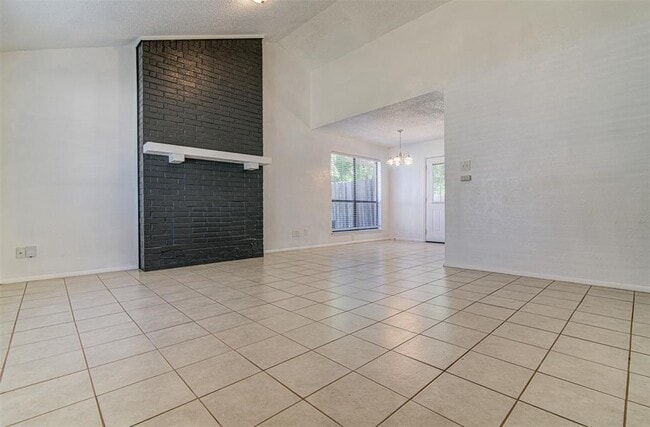 Building Photo - 1202 Westcott Dr