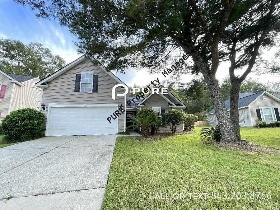 Primary Photo - 205 Arbor Oaks Dr