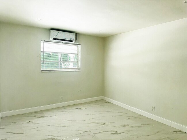 Foto del edificio - 425 SW 18th Ave