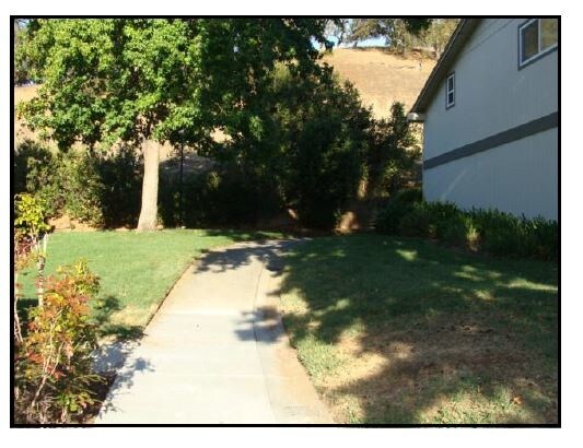 Building Photo - 13 Oliva Dr