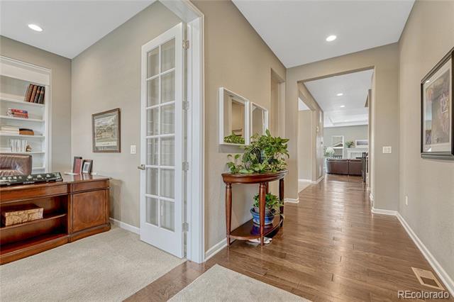 Building Photo - 681 E Dry Creek Cir