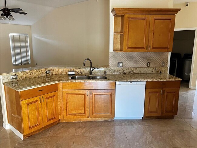 Building Photo - 6555 SW 62nd Ct