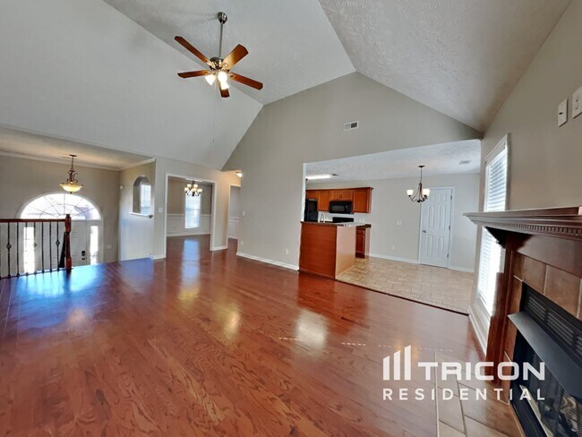 Building Photo - 3479 Melrose Dr