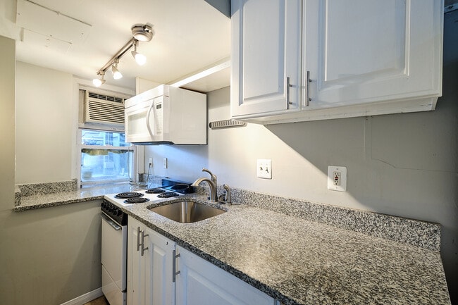Foto del edificio - 529 14th St NE