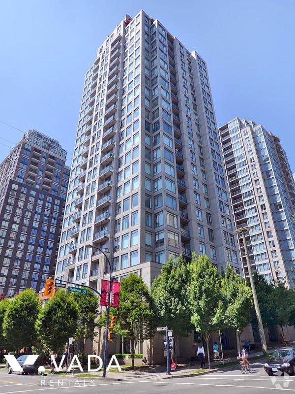 Building Photo - 1001 Homer St