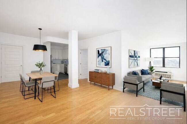Building Photo - LUXURY 2 BED LOFT in Queens!