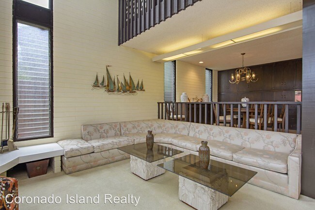 Building Photo - 636 Glorietta Blvd