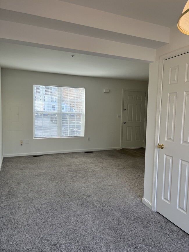 Living Room - 9500 Sea Gull Ct