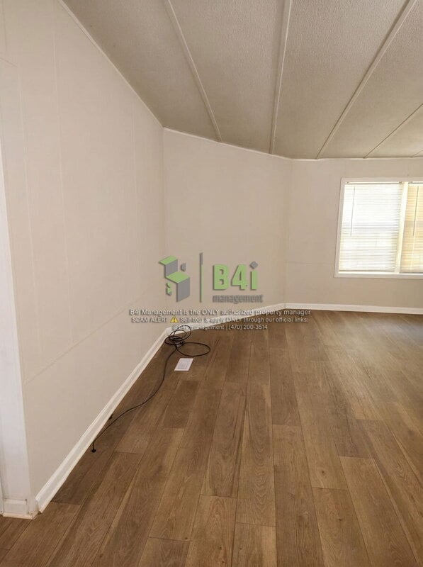 Building Photo - 165 Chapel Hill Cir
