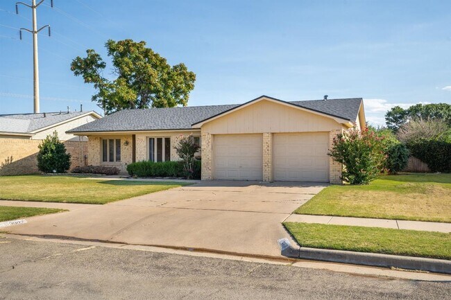 Foto del edificio - Spacious 3/2/2 Near McCullough Park