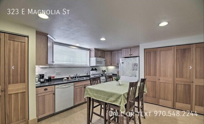 Building Photo - 323 E Magnolia St