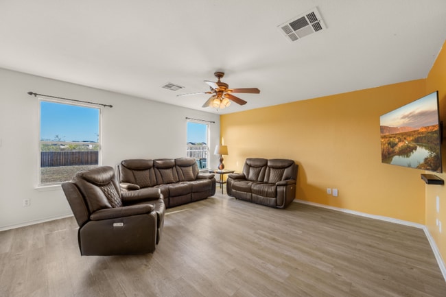 Foto del edificio - 1189 Shadow Creek Blvd