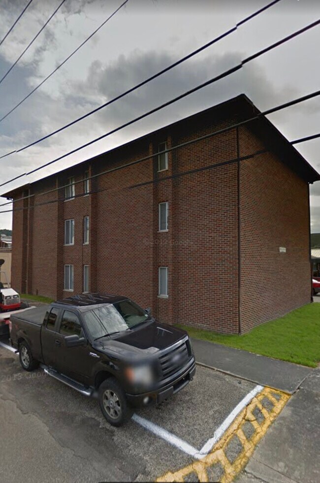 Building Photo - 1108 Church St