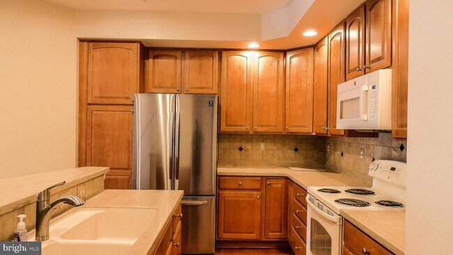Foto del edificio - 2304 Forest Ridge Terrace