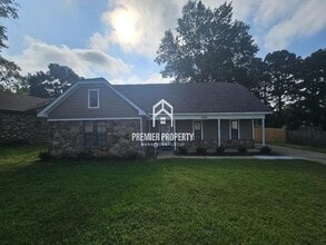 Building Photo - 3988 Silverleaf Rd