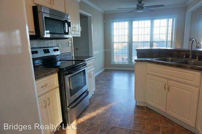 Foto del edificio - 5 br, 2.5 bath House - 4009 Nantucket Circle