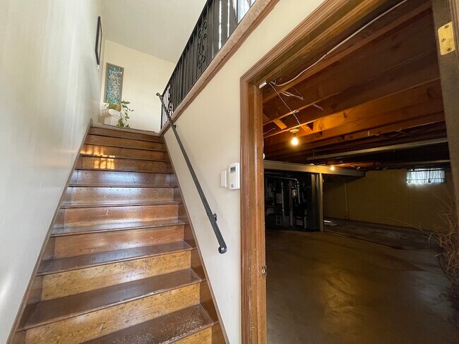 Building Photo - 14704 E 46th St S