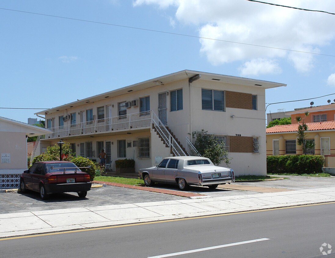 Building Photo - 720 SW 7th St