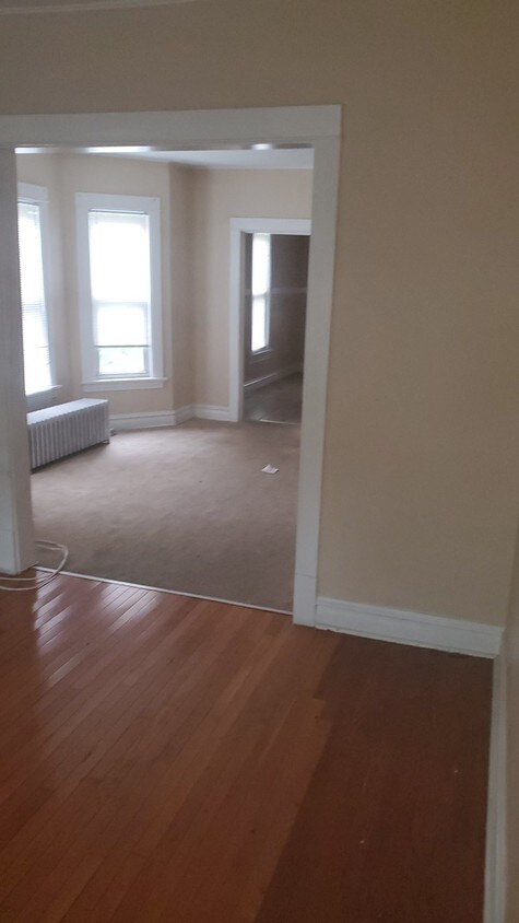 Foto principal - 12314 S Wentworth Ave